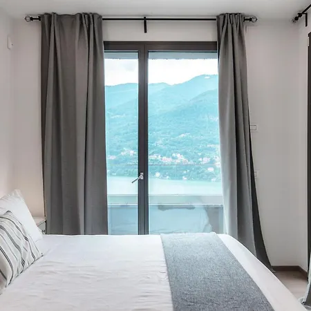 Luxury Lake View *