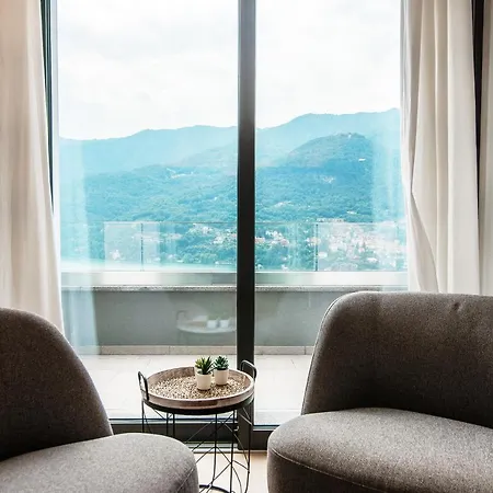 Luxury Lake View Lejlighed *